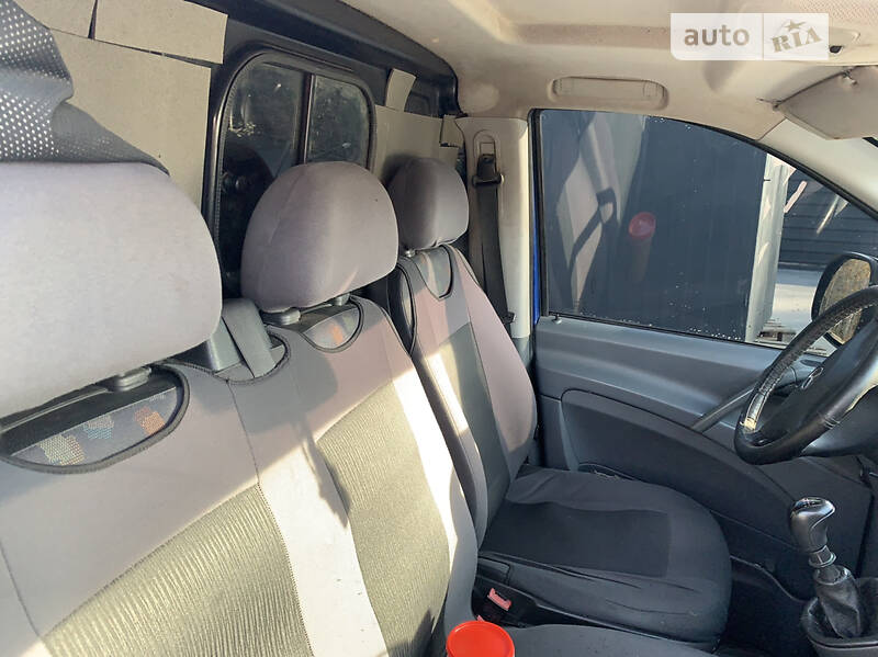 Грузовой фургон Mercedes-Benz Vito 2005 в Мостиске