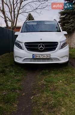 Минивэн Mercedes-Benz Vito 2016 в 