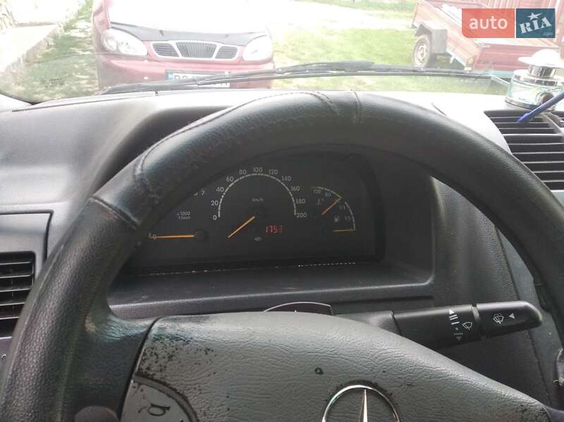 Мінівен Mercedes-Benz Vito 2003 в Бориславі