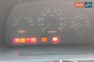 Минивэн Mercedes-Benz Vito 1998 в 