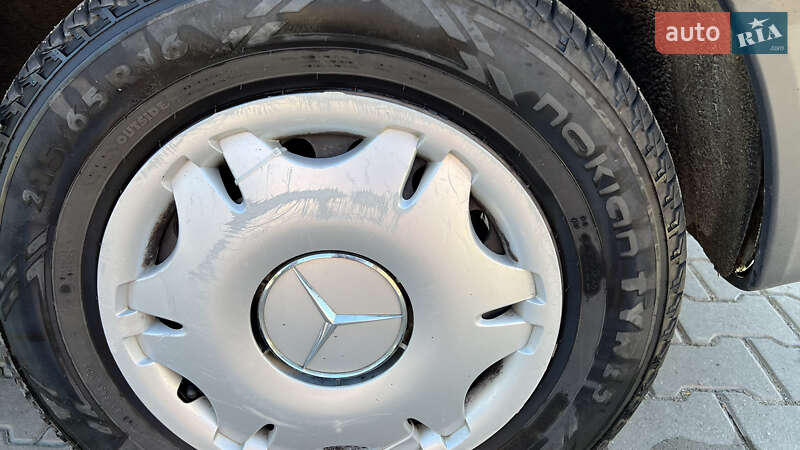 Минивэн Mercedes-Benz Vito 2008 в Косове