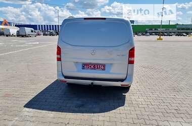 Вантажний фургон Mercedes-Benz Vito 2018 в Чернівцях