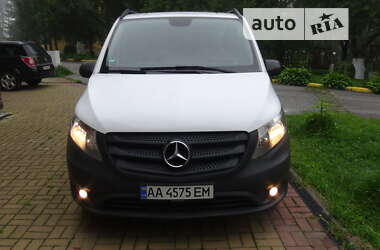 Вантажний фургон Mercedes-Benz Vito 2014 в Славському