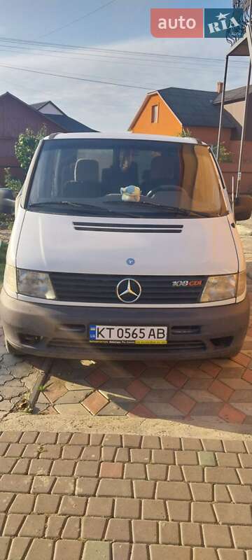 Минивэн Mercedes-Benz Vito 2001 в Снятине