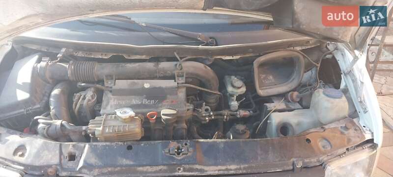 Минивэн Mercedes-Benz Vito 2001 в Снятине