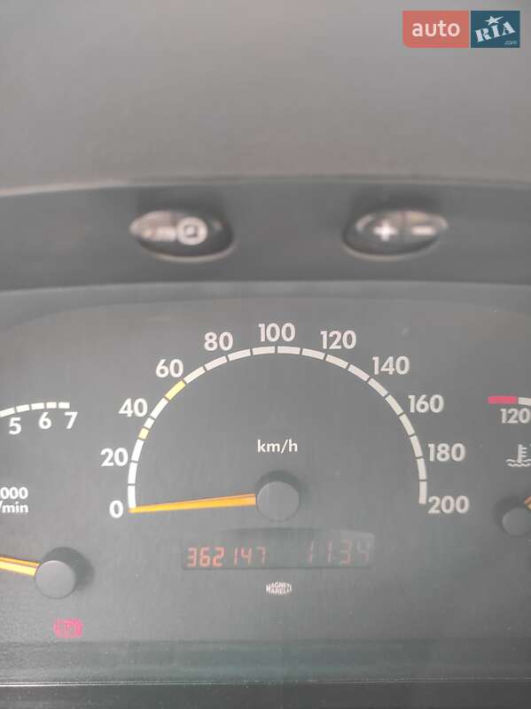Мінівен Mercedes-Benz Vito 2001 в Києві