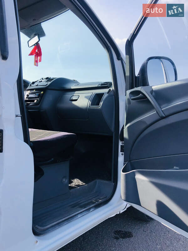 Минивэн Mercedes-Benz Vito 2006 в Березному