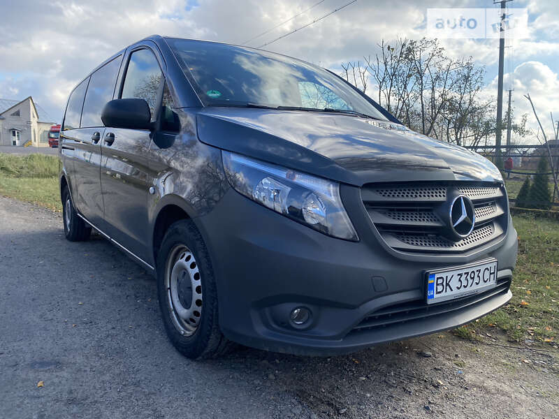 Минивэн Mercedes-Benz Vito 2016 в Ровно