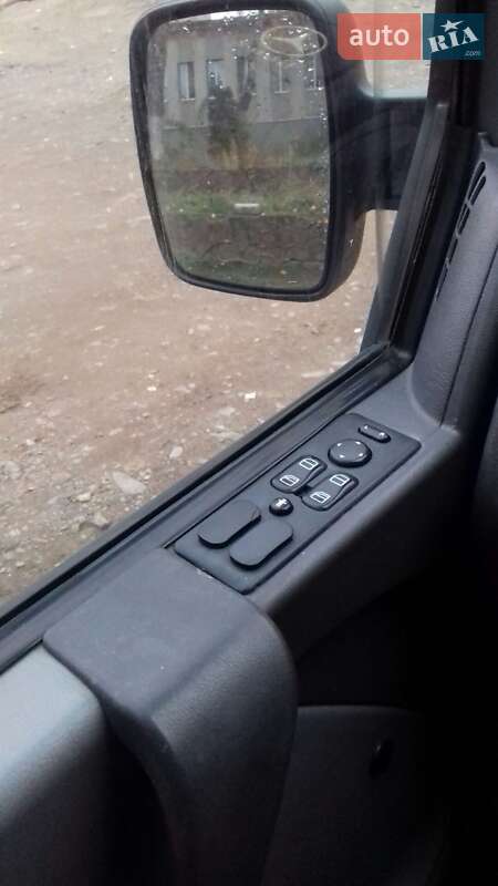 Минивэн Mercedes-Benz Vito 2000 в Заставной