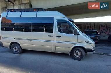 Минивэн Mercedes-Benz Vito 2004 в 