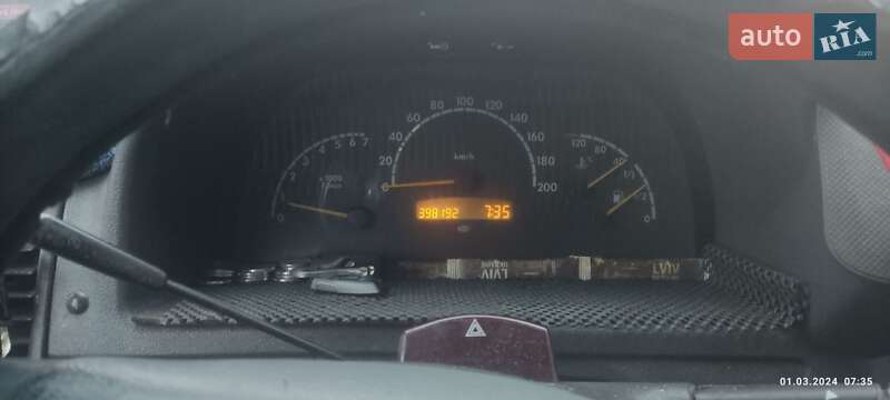 Минивэн Mercedes-Benz Vito 2002 в Хмельницком