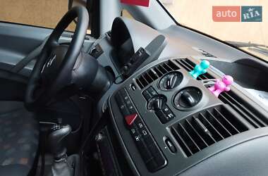 Минивэн Mercedes-Benz Vito 2005 в 