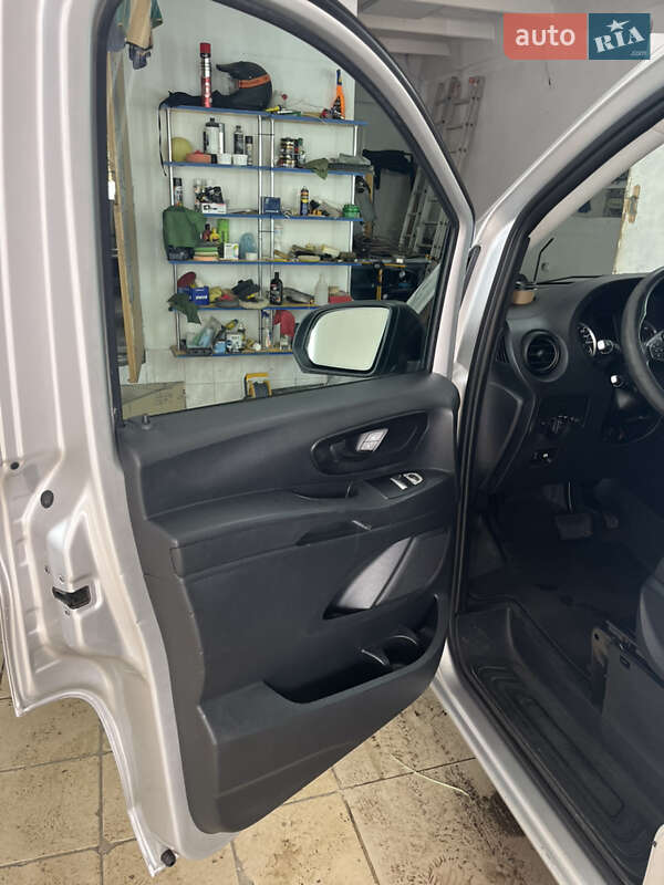 Мінівен Mercedes-Benz Vito 2015 в Ужгороді