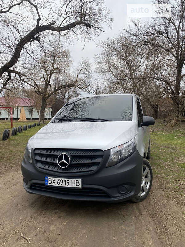 Минивэн Mercedes-Benz Vito 2019 в Одессе