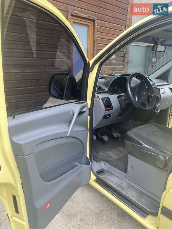 Минивэн Mercedes-Benz Vito 2006 в Черновцах