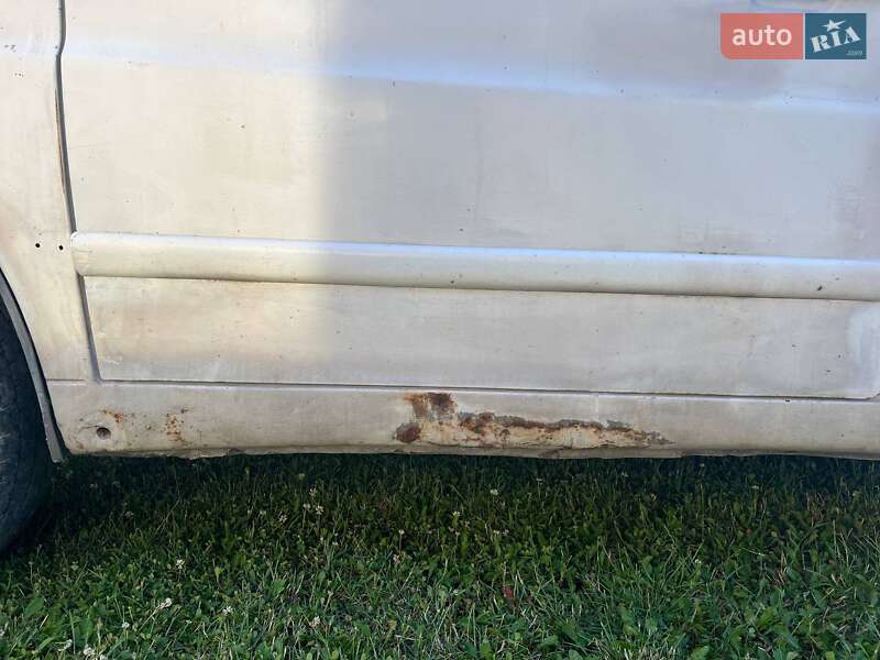 Минивэн Mercedes-Benz Vito 2001 в Ровно