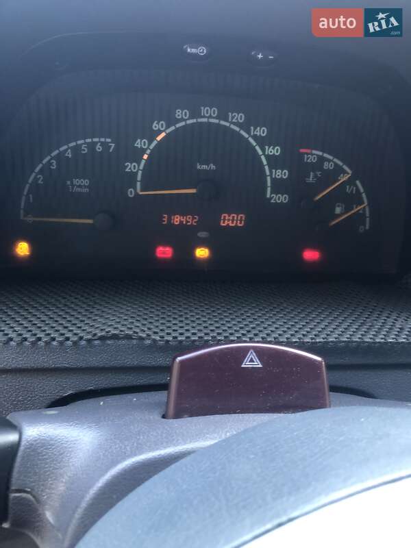 Минивэн Mercedes-Benz Vito 2002 в Днепре