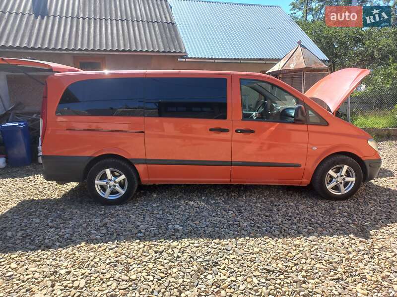 Минивэн Mercedes-Benz Vito 2005 в Вижнице