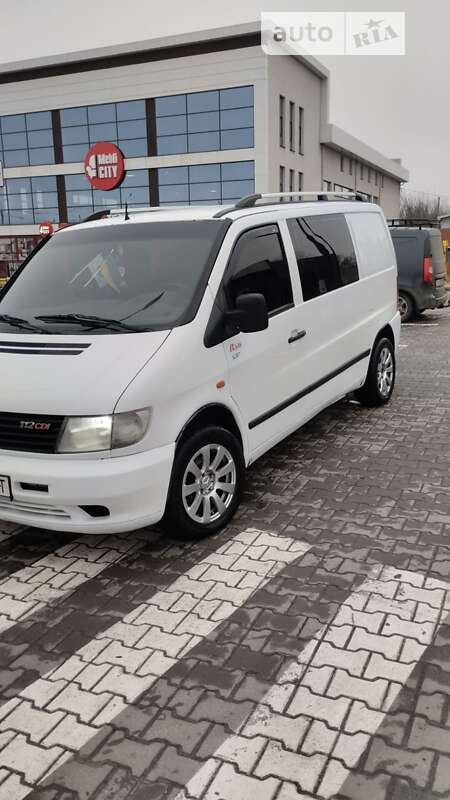 Минивэн Mercedes-Benz Vito 1999 в Вижнице