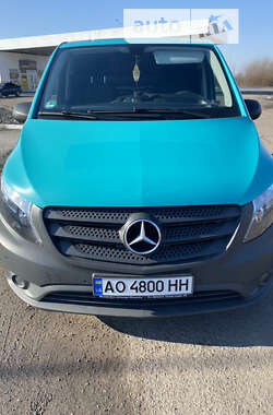 Грузовой фургон Mercedes-Benz Vito 2017 в Ужгороде