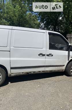 Грузовой фургон Mercedes-Benz Vito 2002 в Ужгороде