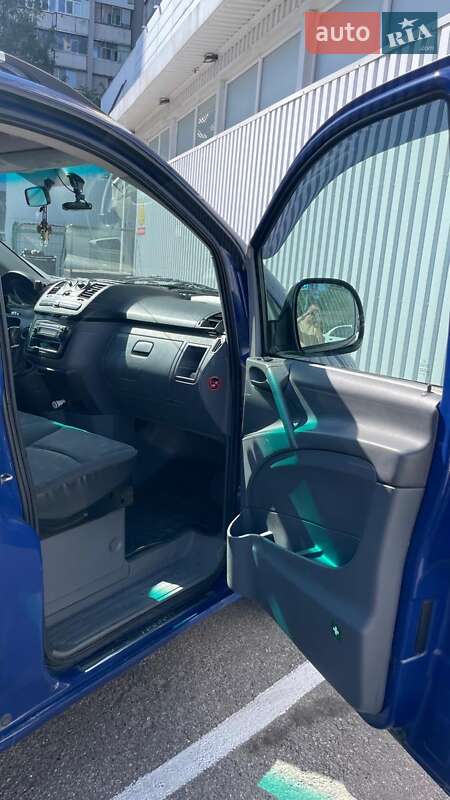 Mercedes-Benz Vito 2005