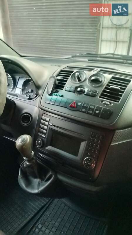 Вантажний фургон Mercedes-Benz Vito 2011 в Бучі