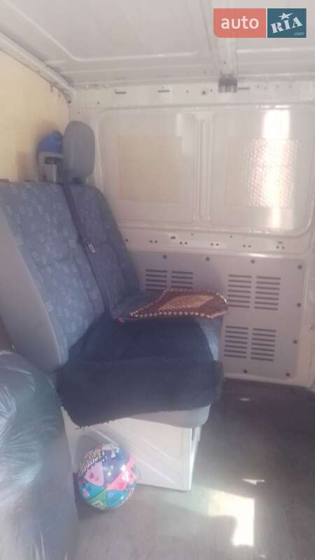 Вантажний фургон Mercedes-Benz Vito 2011 в Бучі