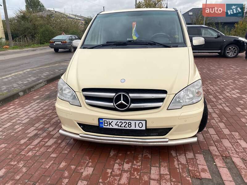 Минивэн Mercedes-Benz Vito 2011 в Рокитном
