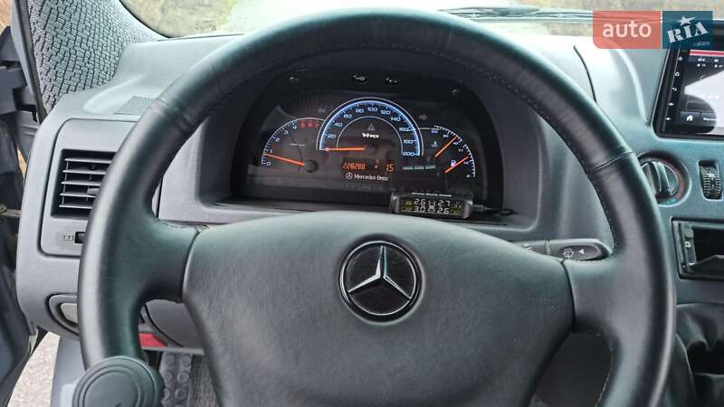 Минивэн Mercedes-Benz Vito 1999 в Дымере фото 11 Минивэн Mercedes-Benz Vito 1999 в Дымере