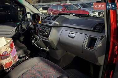 Мінівен Mercedes-Benz Vito 2006 в 