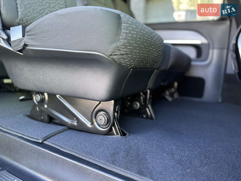 Минивэн Mercedes-Benz Vito 2018 в Казатине