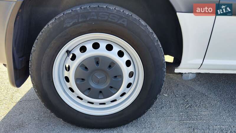 Грузовой фургон Mercedes-Benz Vito 2011 в Запорожье