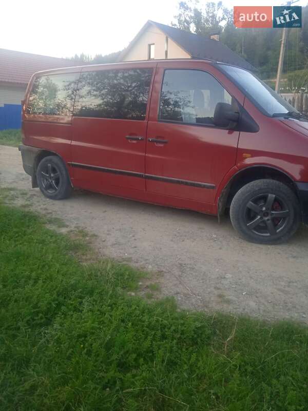 Минивэн Mercedes-Benz Vito 2000 в Вижнице