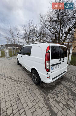 Вантажний фургон Mercedes-Benz Vito 2012 в Мукачевому