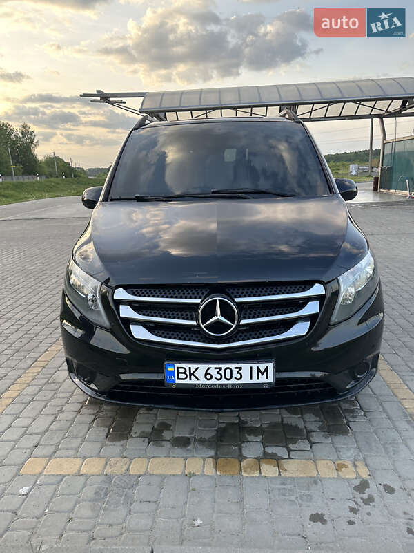 Минивэн Mercedes-Benz Vito 2015 в Ровно