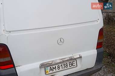 Вантажний фургон Mercedes-Benz Vito 2002 в Олевську