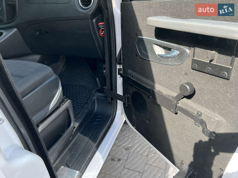 Бронированный автомобиль Mercedes-Benz Vito 2019 в Львове
