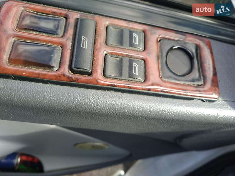 Минивэн Mercedes-Benz Vito 1998 в Буче