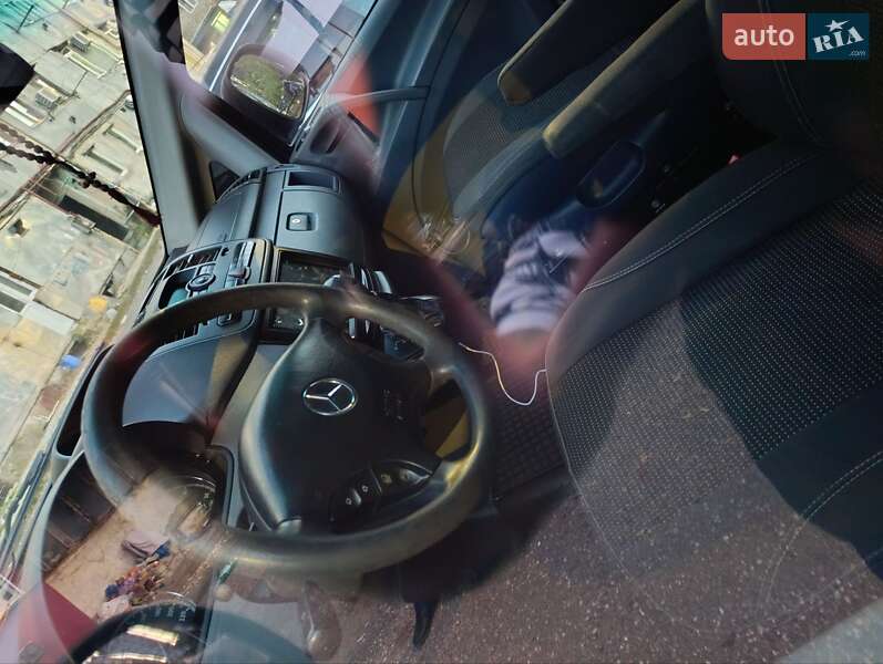 Минивэн Mercedes-Benz Vito 2008 в Киеве