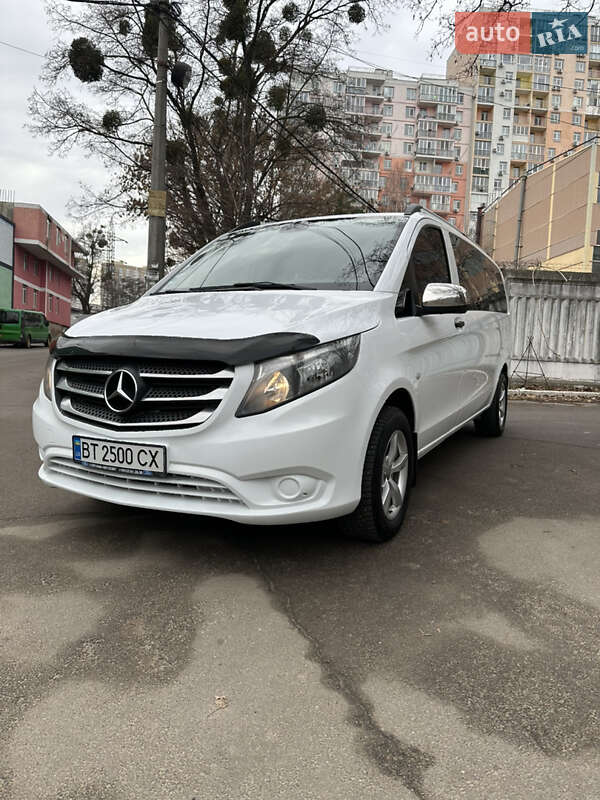 Минивэн Mercedes-Benz Vito 2016 в Киеве