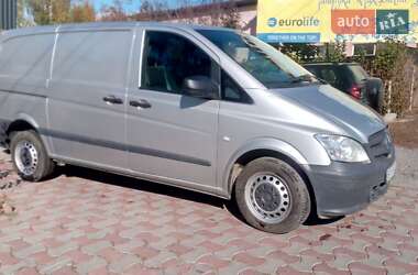 Вантажний фургон Mercedes-Benz Vito 2012 в Чорткові