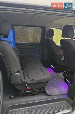 Минивэн Mercedes-Benz Vito 2020 в 