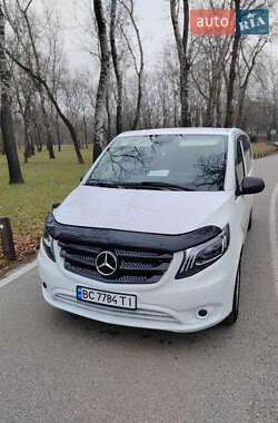 Минивэн Mercedes-Benz Vito 2020 в 