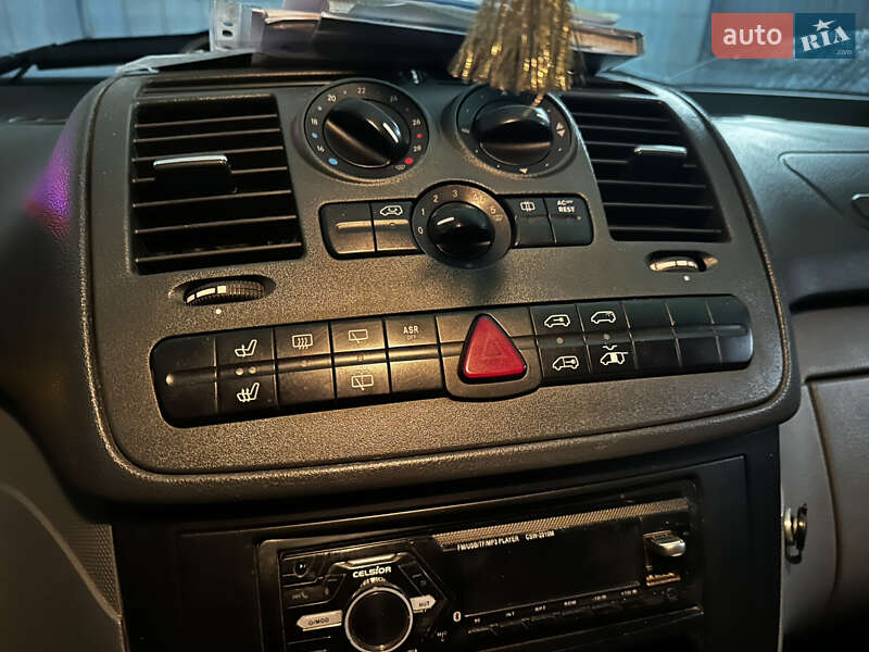 Грузовой фургон Mercedes-Benz Vito 2006 в Попельне