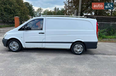 Вантажний фургон Mercedes-Benz Vito 2011 в 