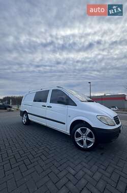 Вантажопасажирський фургон Mercedes-Benz Vito 2006 в Чернівцях