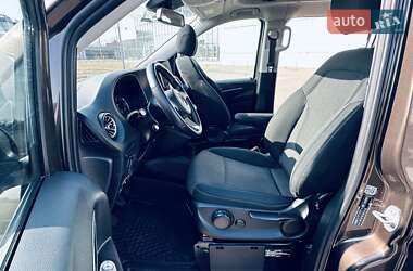 Минивэн Mercedes-Benz Vito 2019 в 
