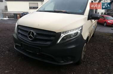 Мінівен Mercedes-Benz Vito 2015 в Хмельницькому