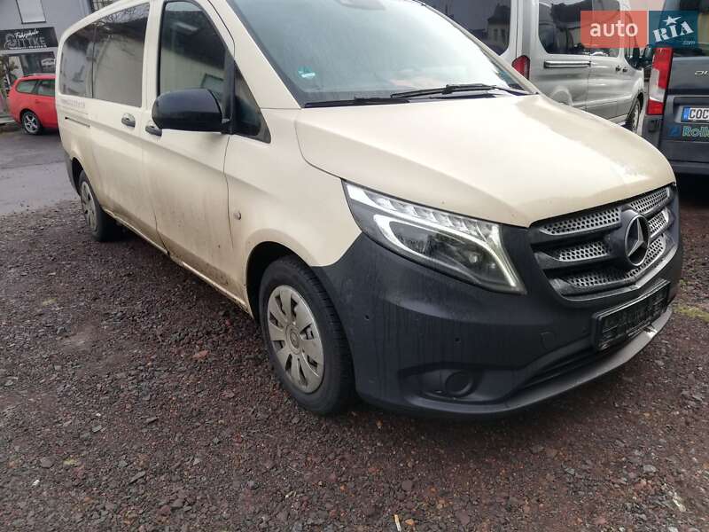 Мінівен Mercedes-Benz Vito 2015 в Хмельницькому